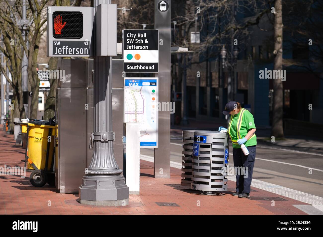 Portland, USA. 19th Mar, 2020. Quieter than usual scenes pictured in ...
