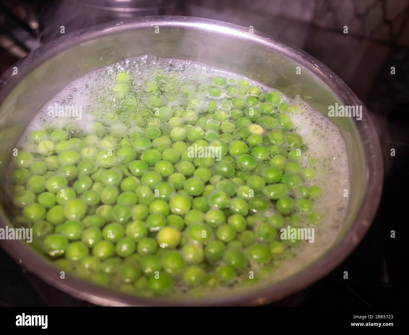 Boiling peas hires stock photography and images Alamy