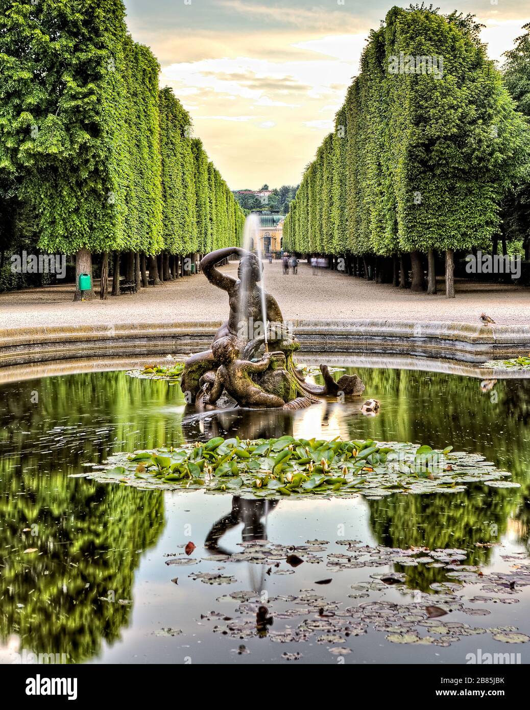Habsburg schonbrunn palace hi-res stock photography and images - Alamy