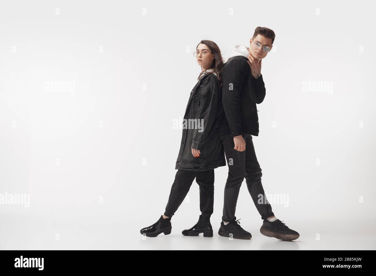 Couple black man white woman studio hi-res stock photography and images ...