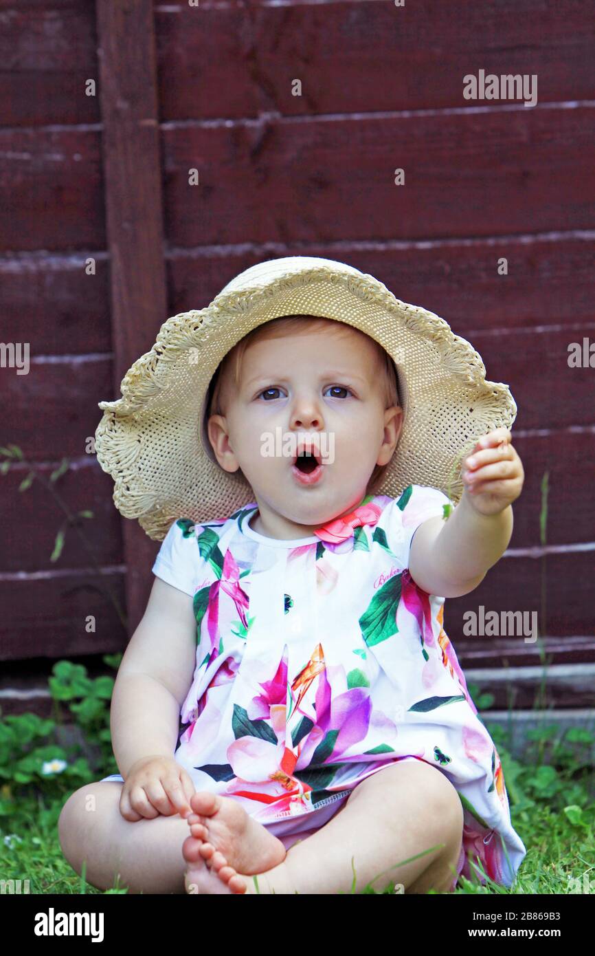 Year old girl sitting legs hi-res stock photography and images - Alamy