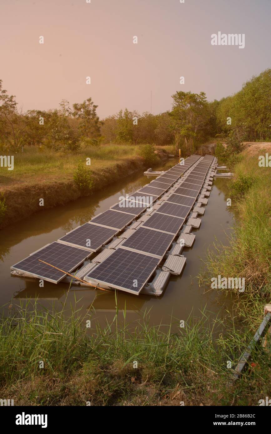 Solar power generation panel Installed on the water in the pond ...
