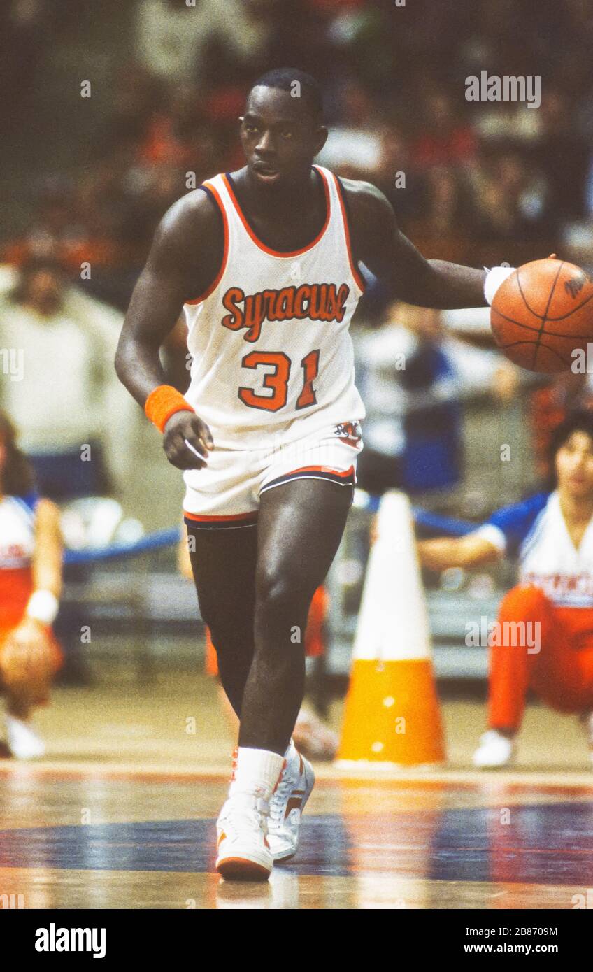 SYRACUSE, NEW YORK, USA, 1984 - Dwayne Pearl Washington, Syracuse University basketball player during NCAA game in Carrier Dome. Stock Photo