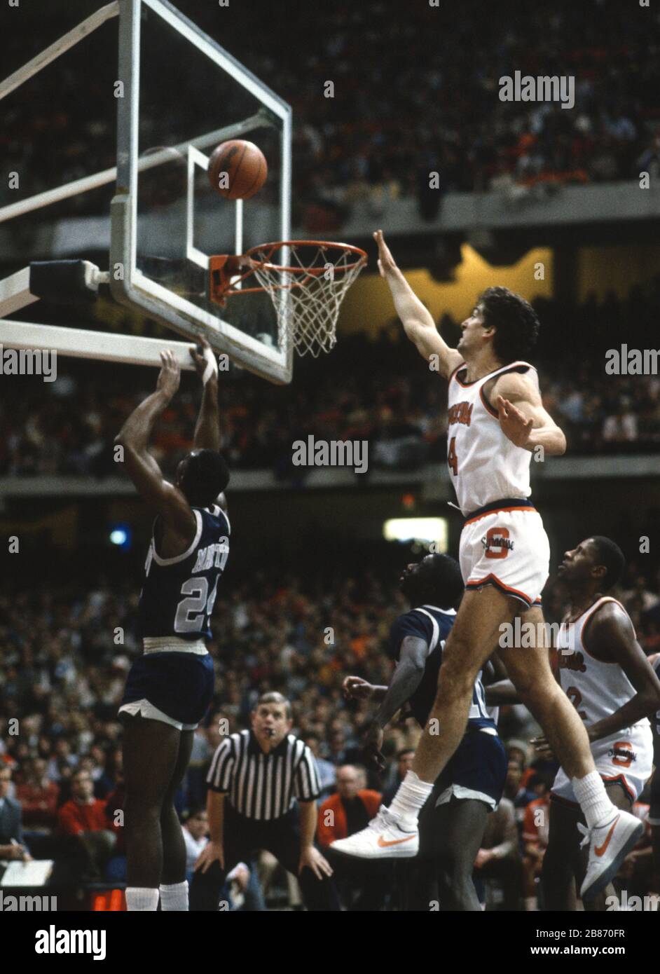 SYRACUSE, NEW YORK, USA, 1985 - Rony Seikaly, 4, Syracuse University basketball player during game vs Georgetown in Carrier Dome. Stock Photo