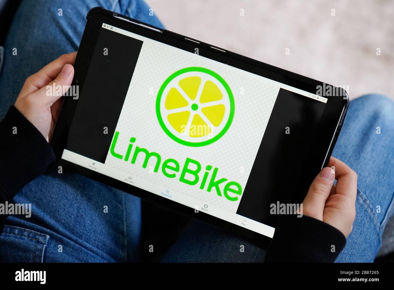 Lime scooter logo hires stock photography and images Alamy