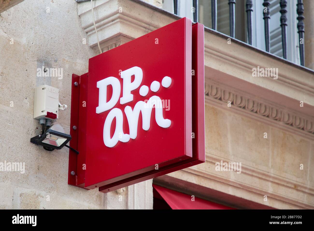Du pareil au meme logo hi res stock photography and images Alamy