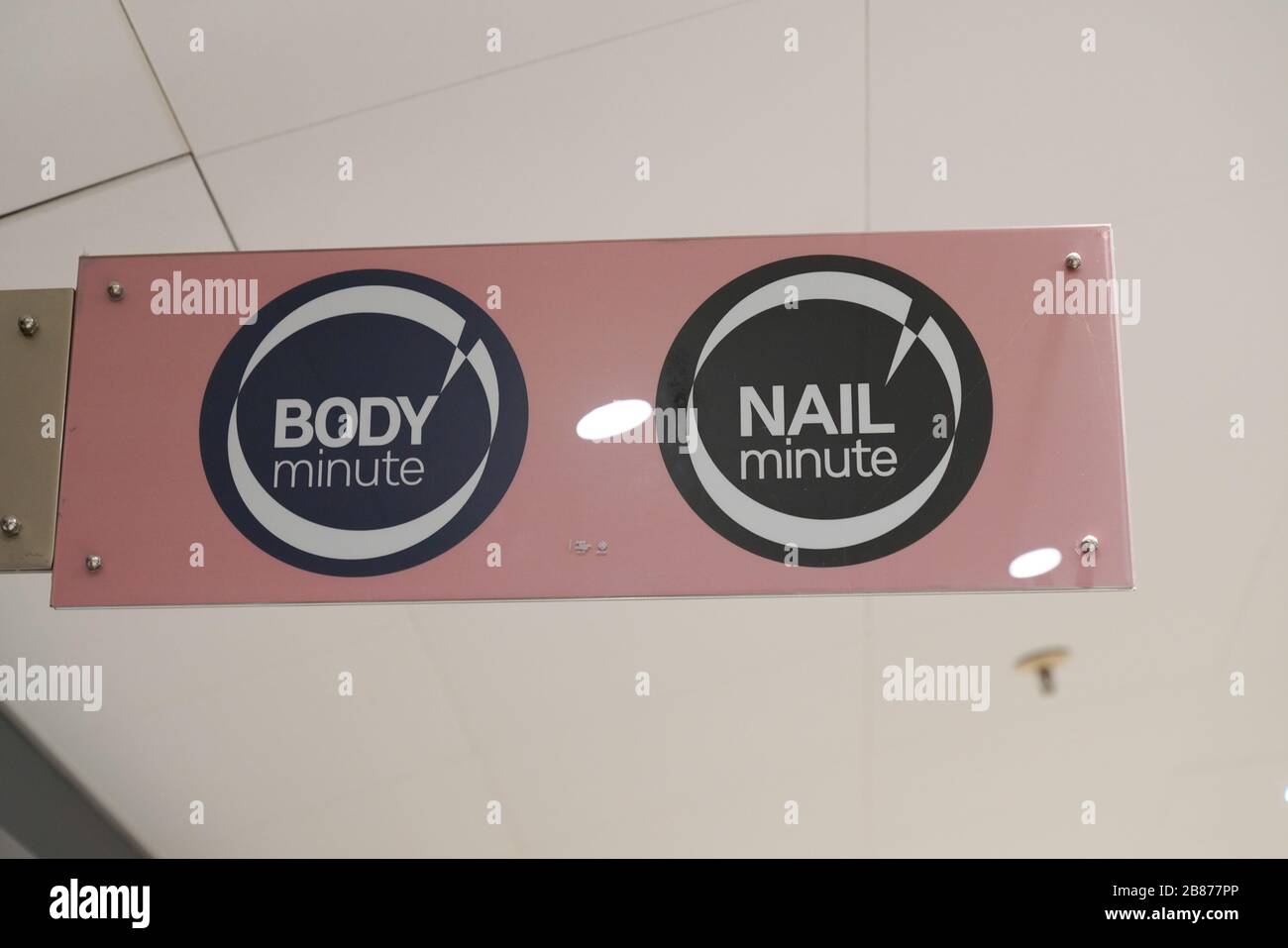 Body Shop Logo High Resolution Stock Photography And Images Alamy