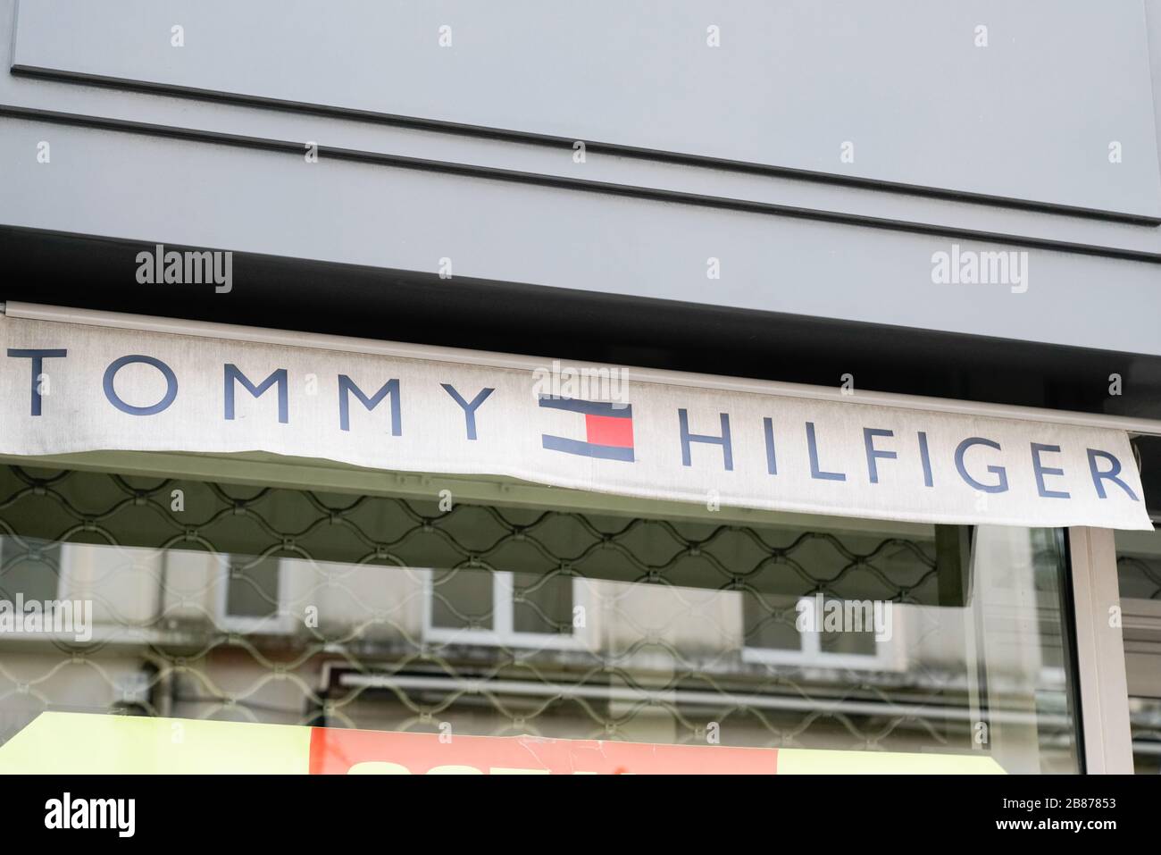 Page 3 - Tommy Hilfiger Store High Resolution Stock Photography and Images  - Alamy