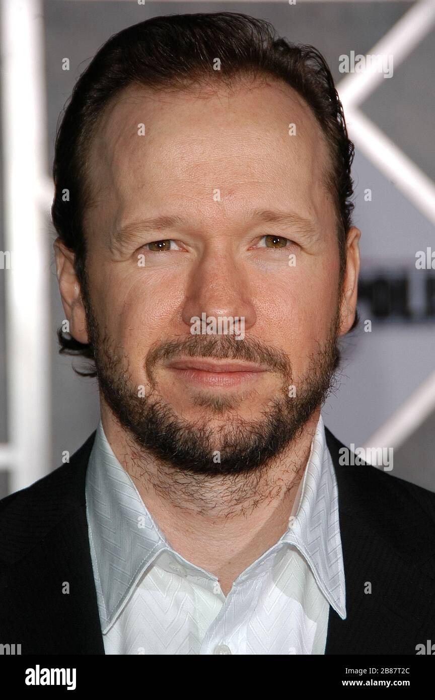 Donnie Wahlberg at the Los Angeles Premiere of Touchstone Pictures