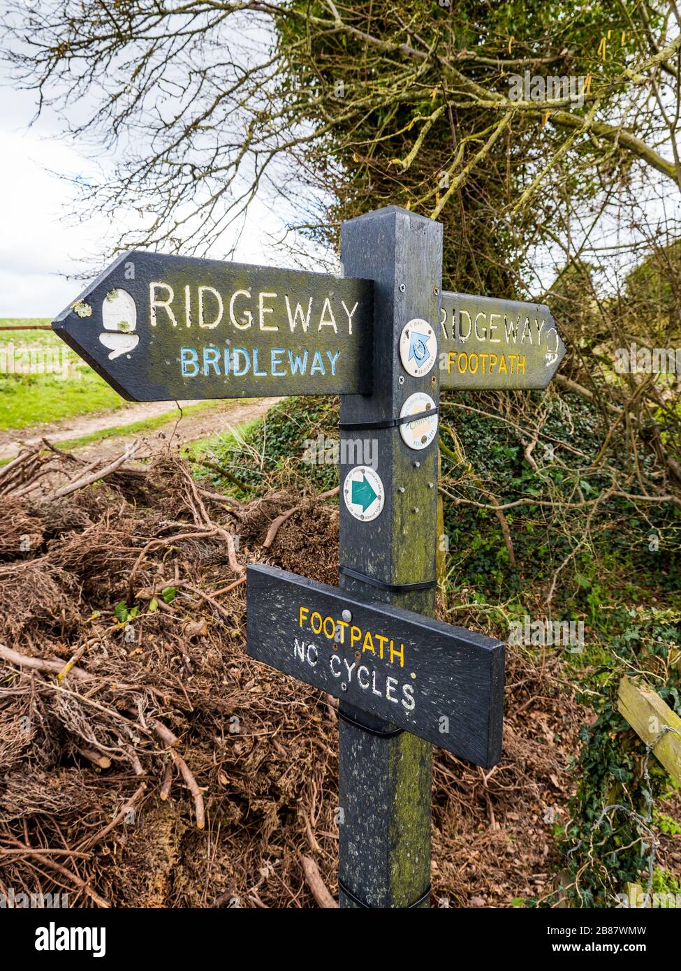 Ridgeway hi-res stock photography and images - Alamy