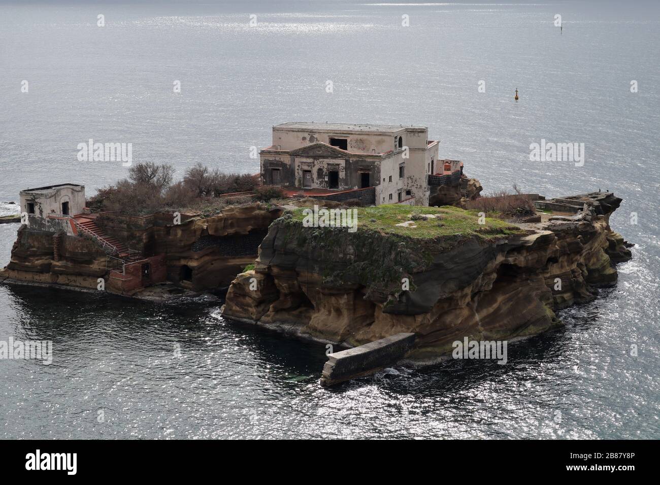 Posillipo napoli hi-res stock photography and images - Page 2 - Alamy, image size:1300x956