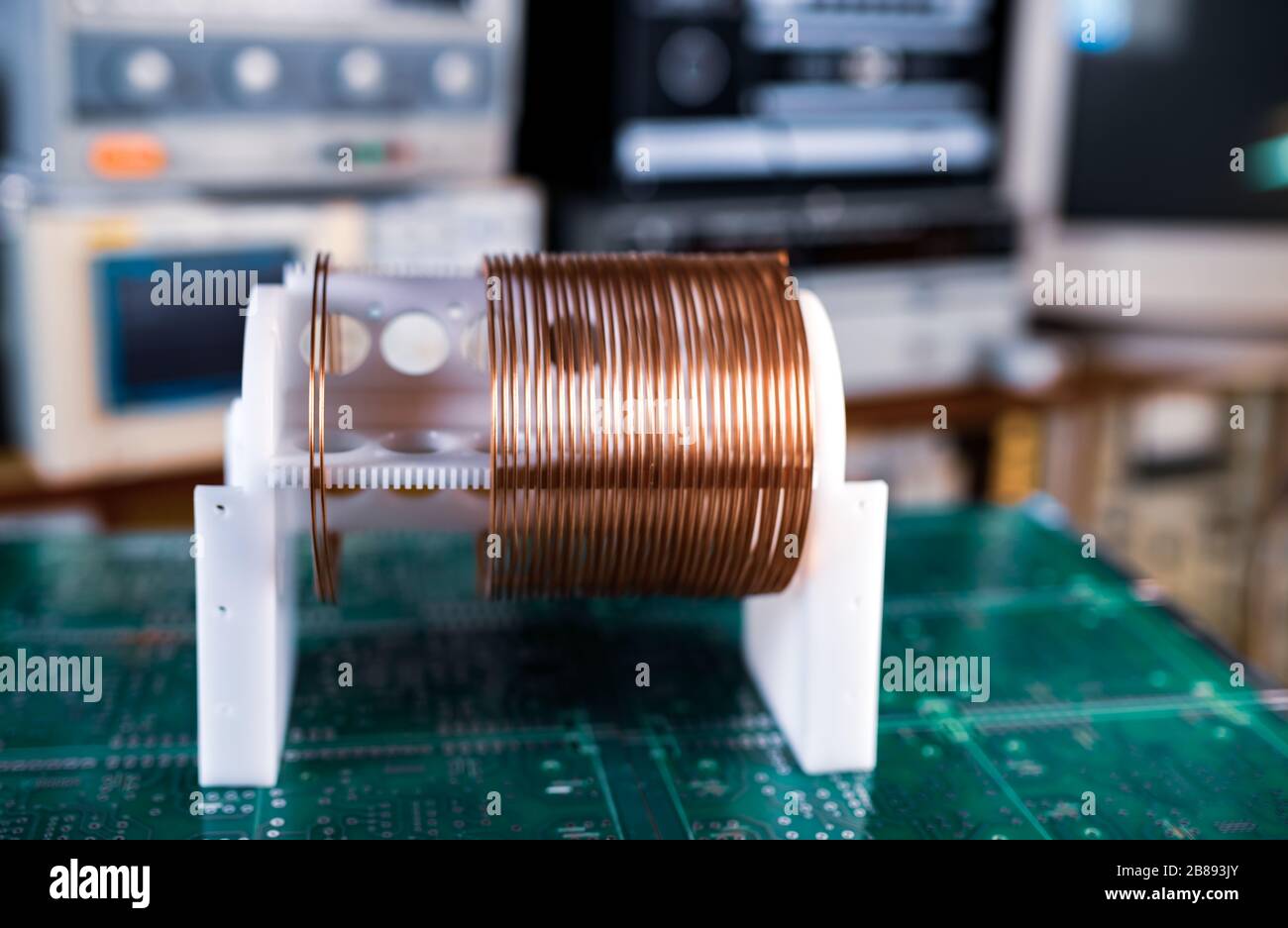 electromagnetic - Can an electromagnet be made from copper tape? -  Electrical Engineering Stack Exchange