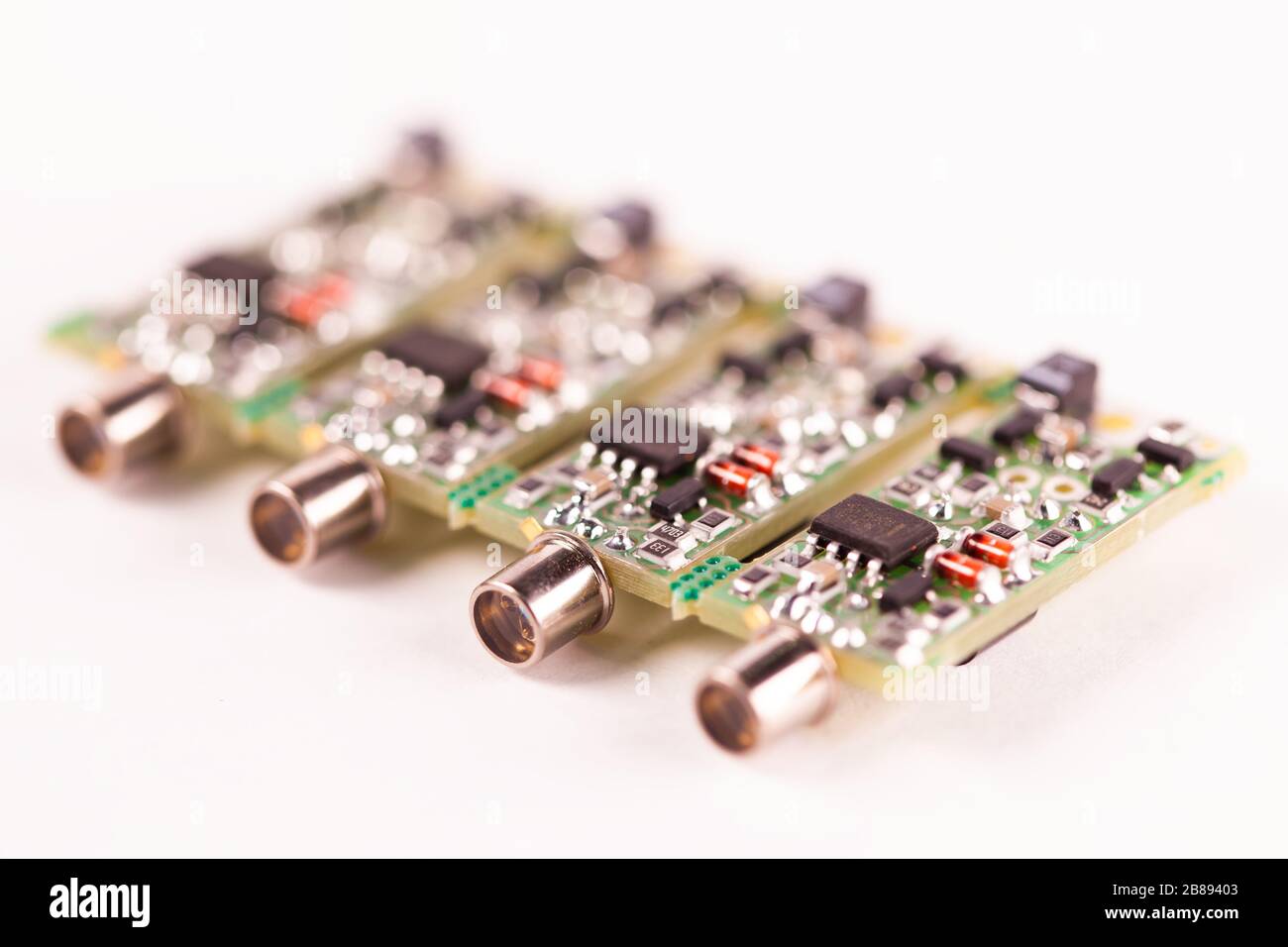 Small microcircuits hi-res stock photography and images - Alamy