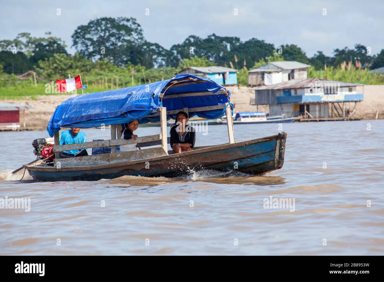 Peruvian river people hires stock photography and images Alamy