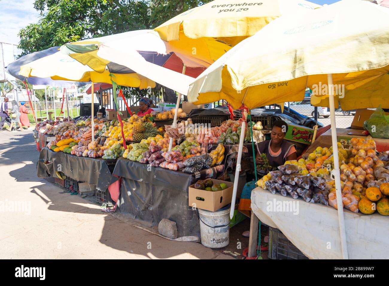 Fruit and vegetable market south africa hires stock photography and