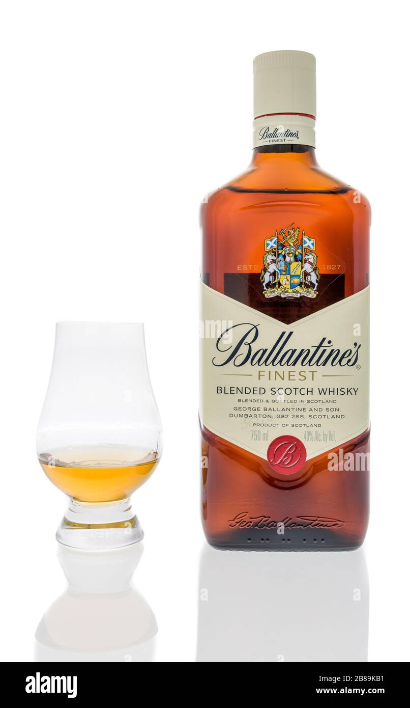 Ballantine's Finest Blended Scotch Whisky