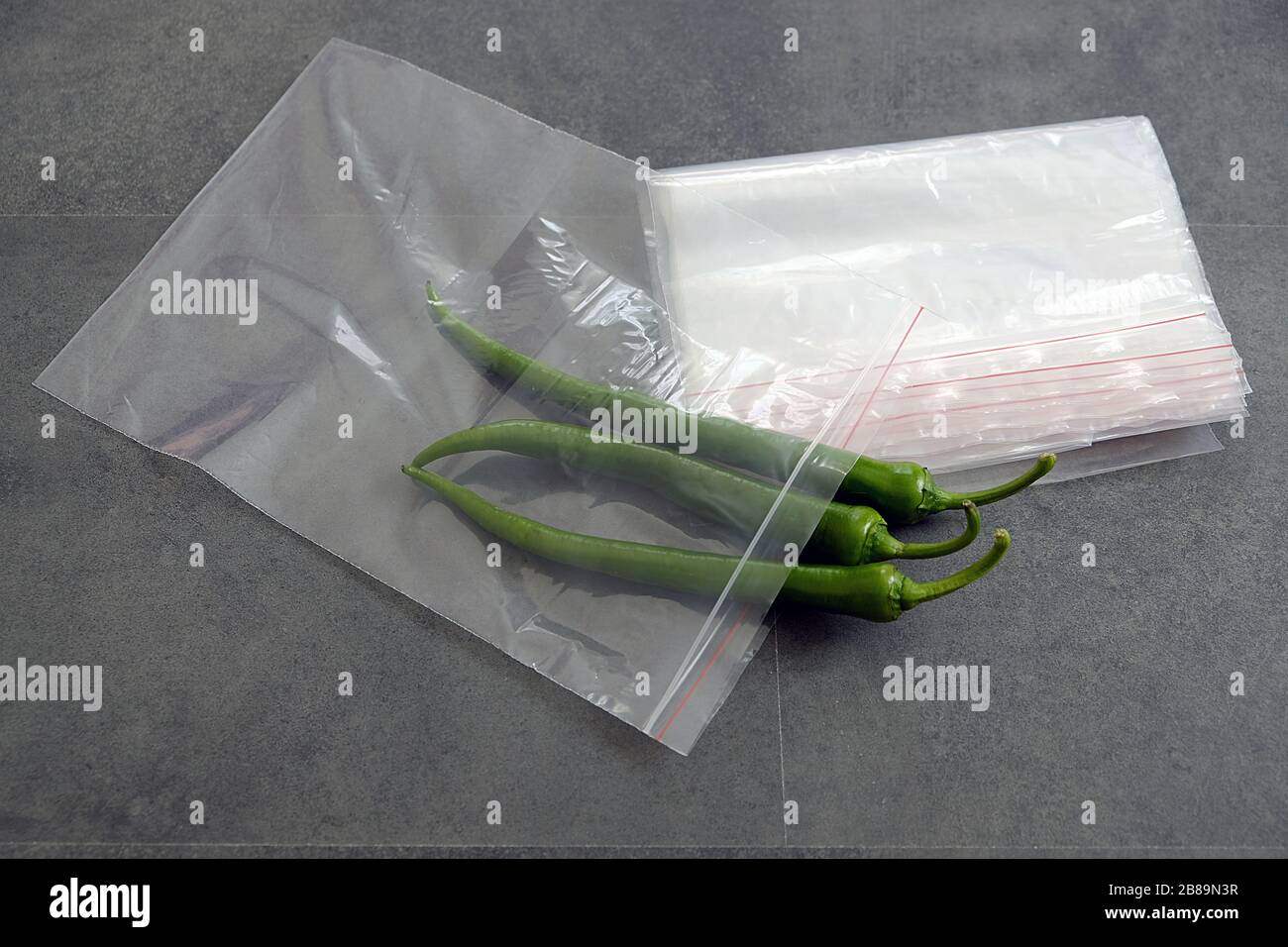 healthy food storage bag, locked refrigerator bag and green peppers