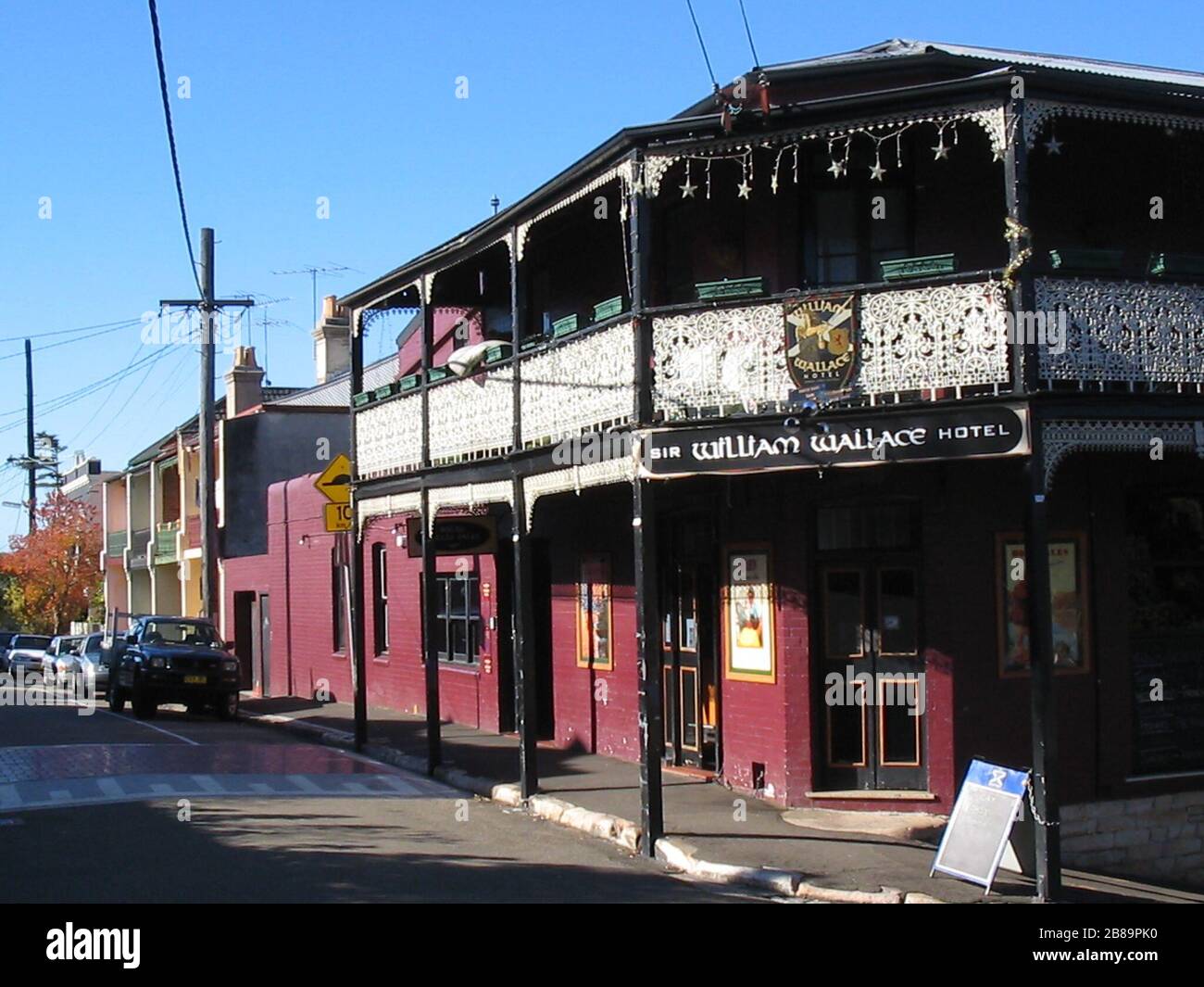 Original victorian pub hi-res stock photography and images - Alamy