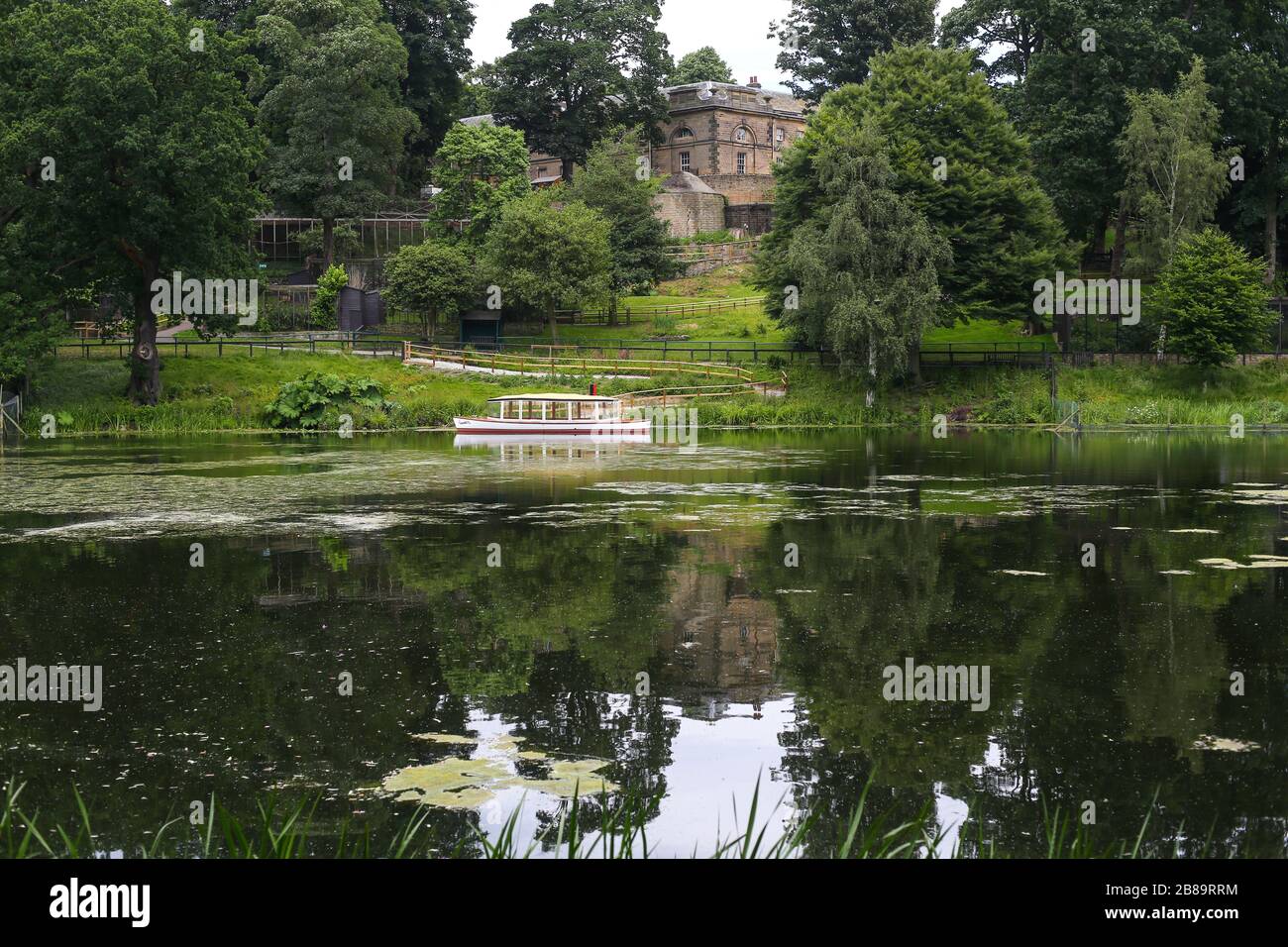 Harewood house gardens hires stock photography and images Alamy