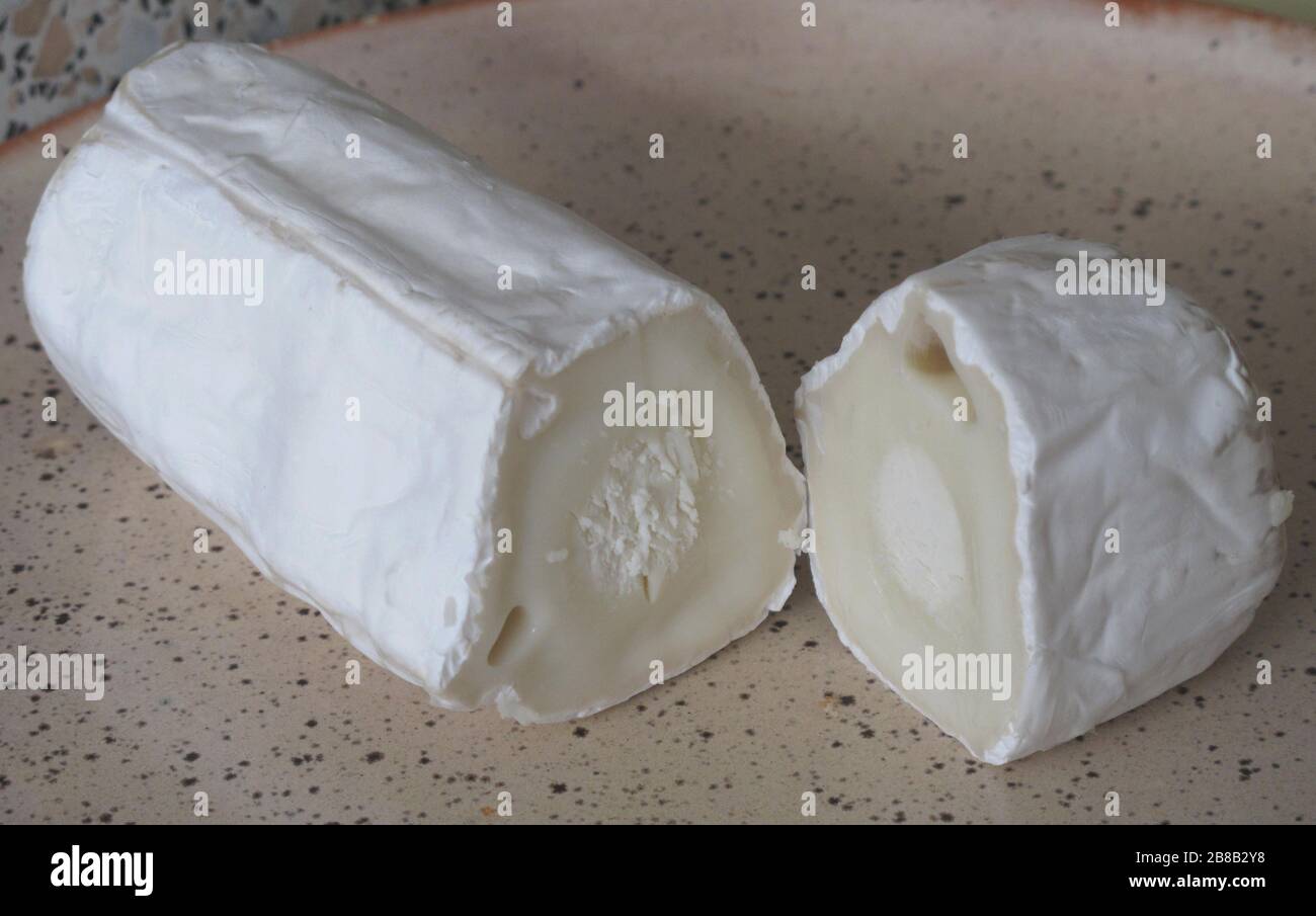 Fromage De Chevre High Resolution Stock Photography And Images Alamy Fromage De Chevre High Resolution Stock Photography And Images Alamy