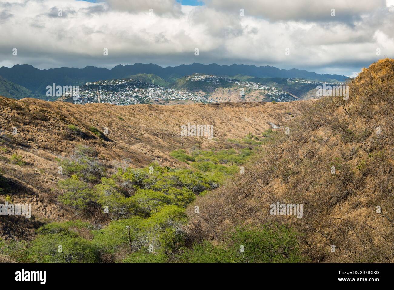 Diamond head view from boat hi-res stock photography and images - Alamy