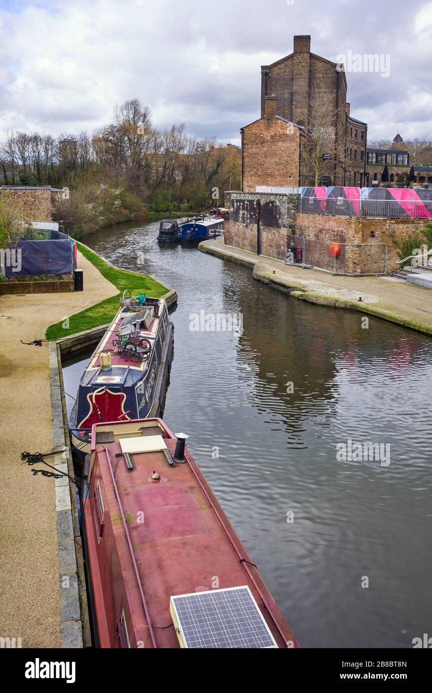 Badly tied up hi-res stock photography and images - Alamy