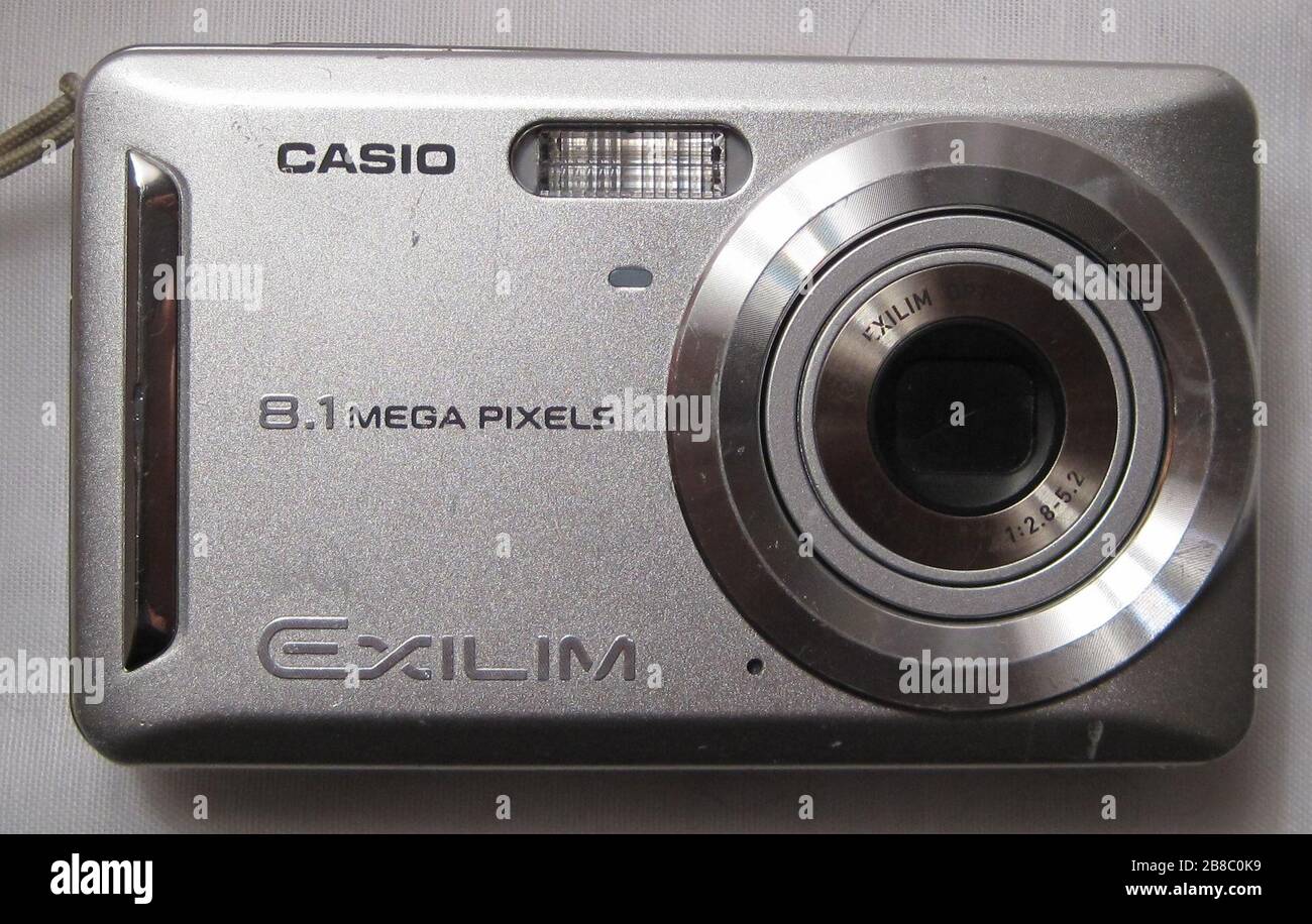 English: A picture of a Casio Exilim EX-Z9 digital camera.; 26 December  2009 (original upload date); Transferred from en.wikipedia to Commons by  Liftarn using CommonsHelper.; Junocola at English Wikipedia Stock Photo -