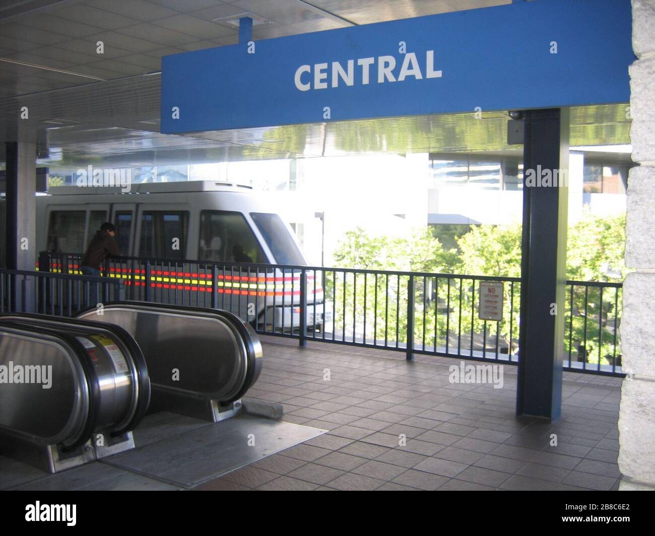 'English: A JTA Skyway train arrives at Central Station.; 2 January 2007 (original upload date); Transferred from en.wikipedia by SreeBot; Dream out loud at en.wikipedia; ' Stock Photo
