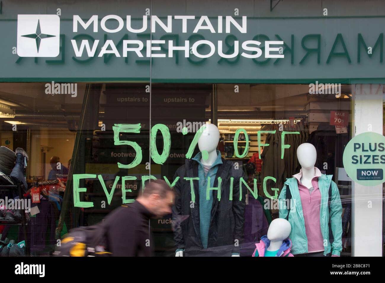 Robert dyas shop uk hires stock photography and images Alamy