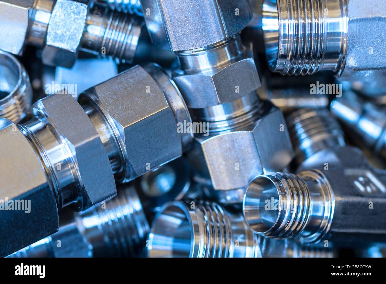 Quick connect fittings coupling for assembling compressed air