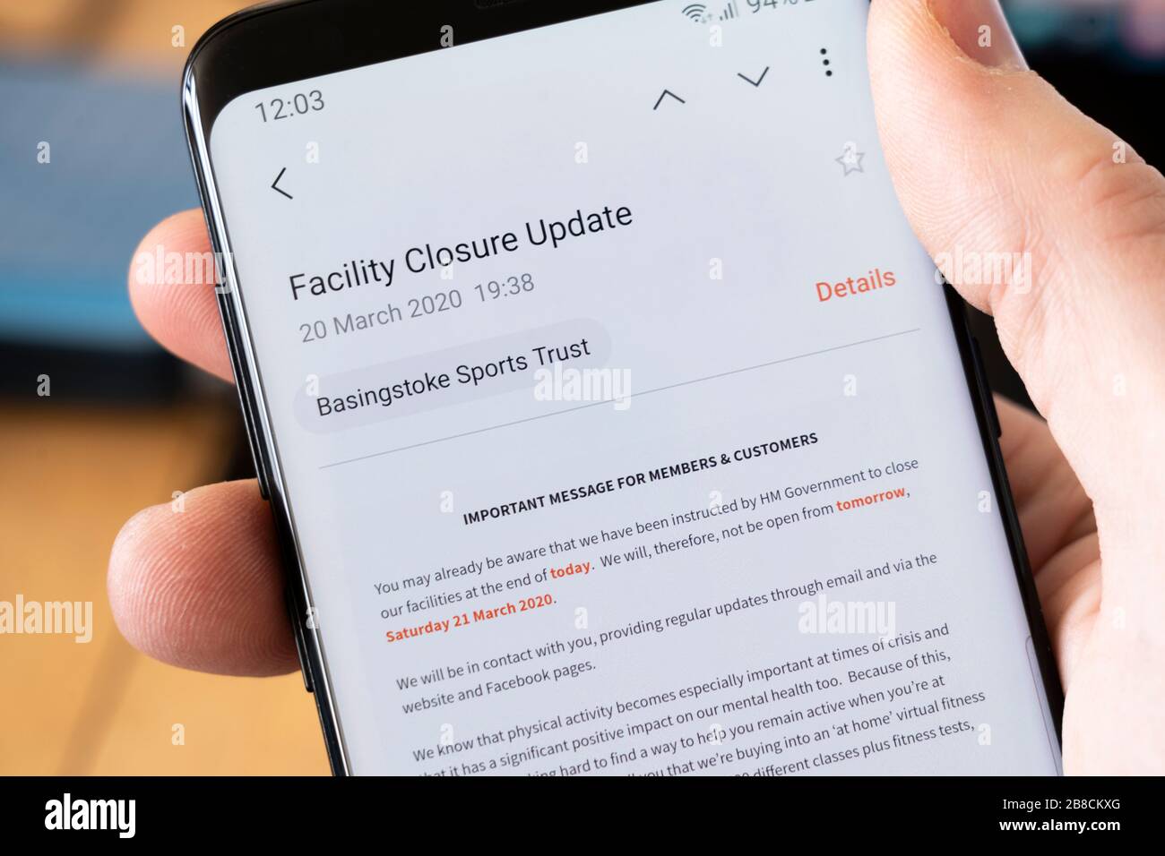 An email from Basingstoke Sports Trust informing all members that the sports and fitness centre is shut during the Coronavirus Covid 19 pandemic Stock Photo