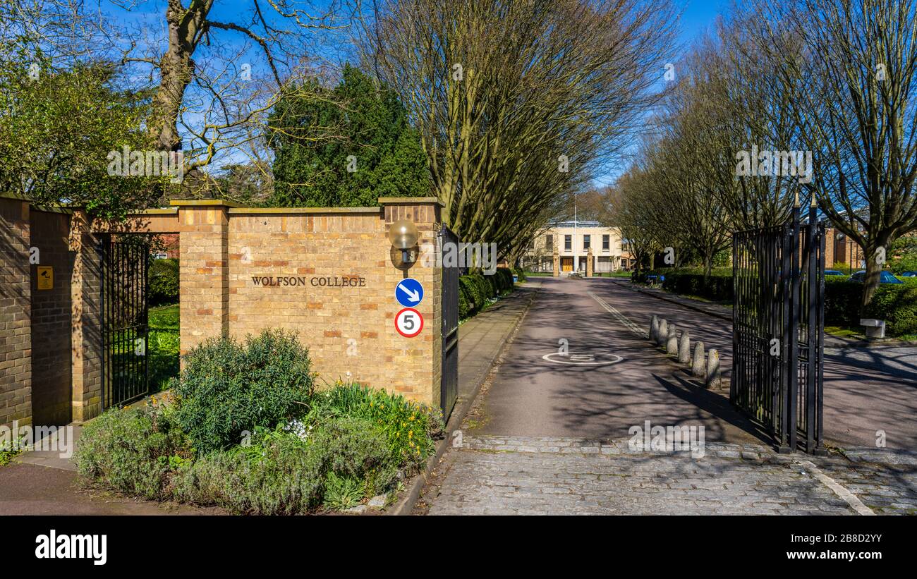 Wolfson College entrance, University of Cambridge. Founded 1965 as University College renamed in 1972 to reflect benefactors the Wolfson Foundation. Stock Photo
