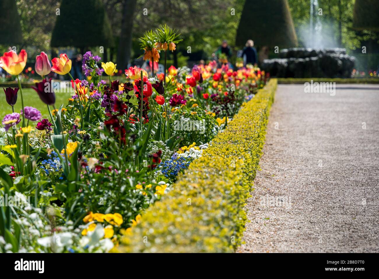 Beautiful park lots flowers hi-res stock photography and images - Alamy
