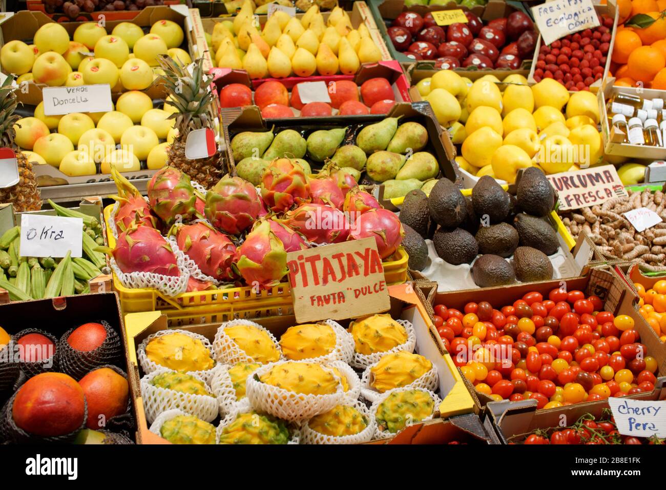 Shelf with fruits and vegetables on a street market Stock Photo - Alamy