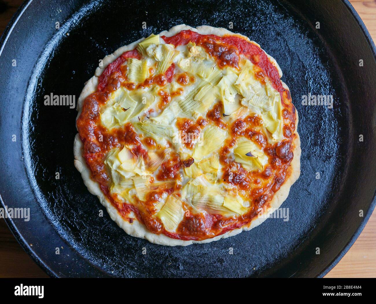 Castiron Pizza Stock Photo Alamy