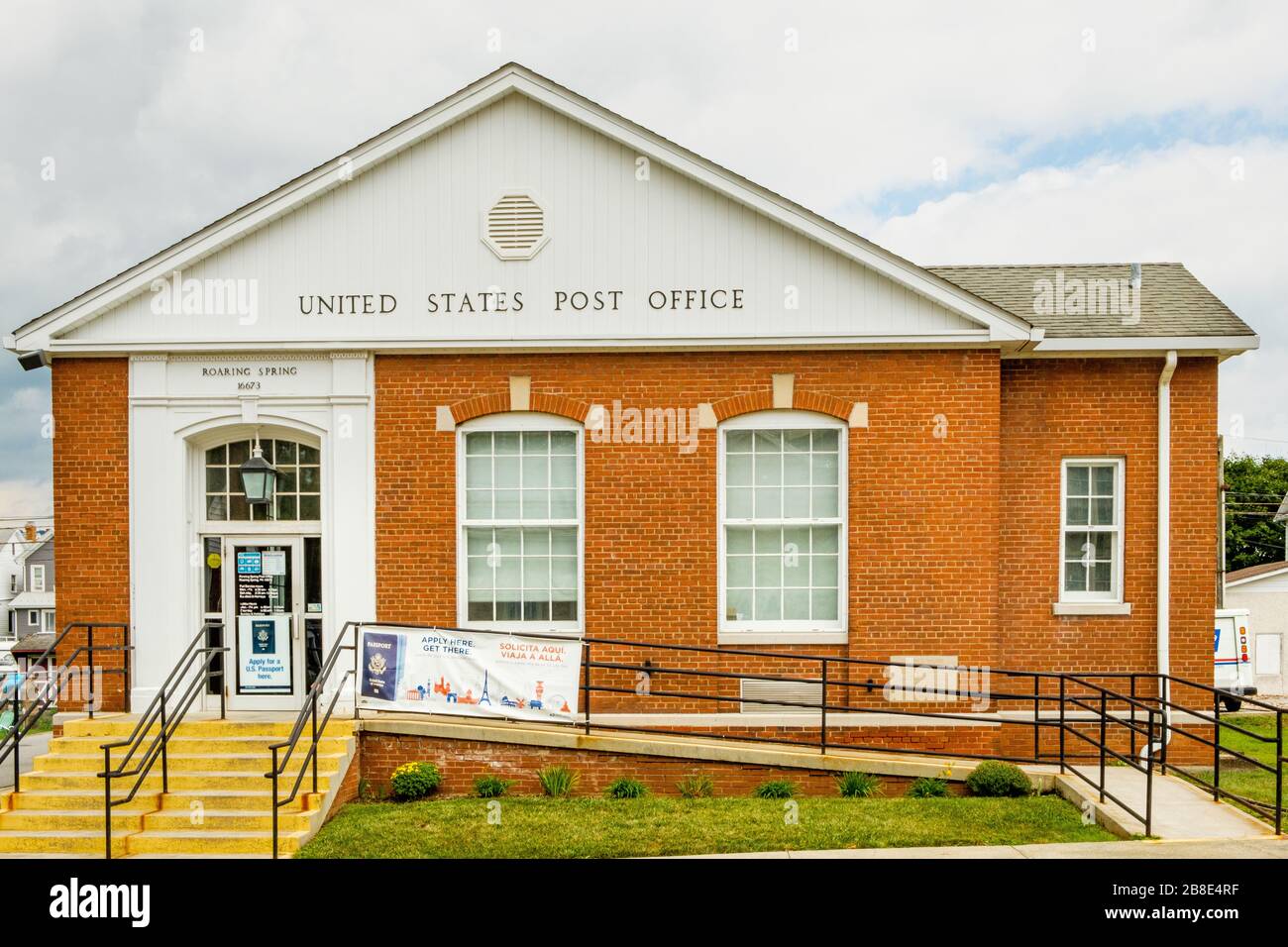 US Post Office, 427 East Main Street, Roaring Spring, PA Stock Photo