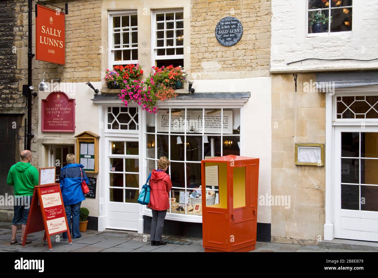 Sally Lunn's 1482 House (oldest house in Bath), Bath, Somerset, England, United  Kingdom, Great Britain, Europe Stock Photo - Alamy