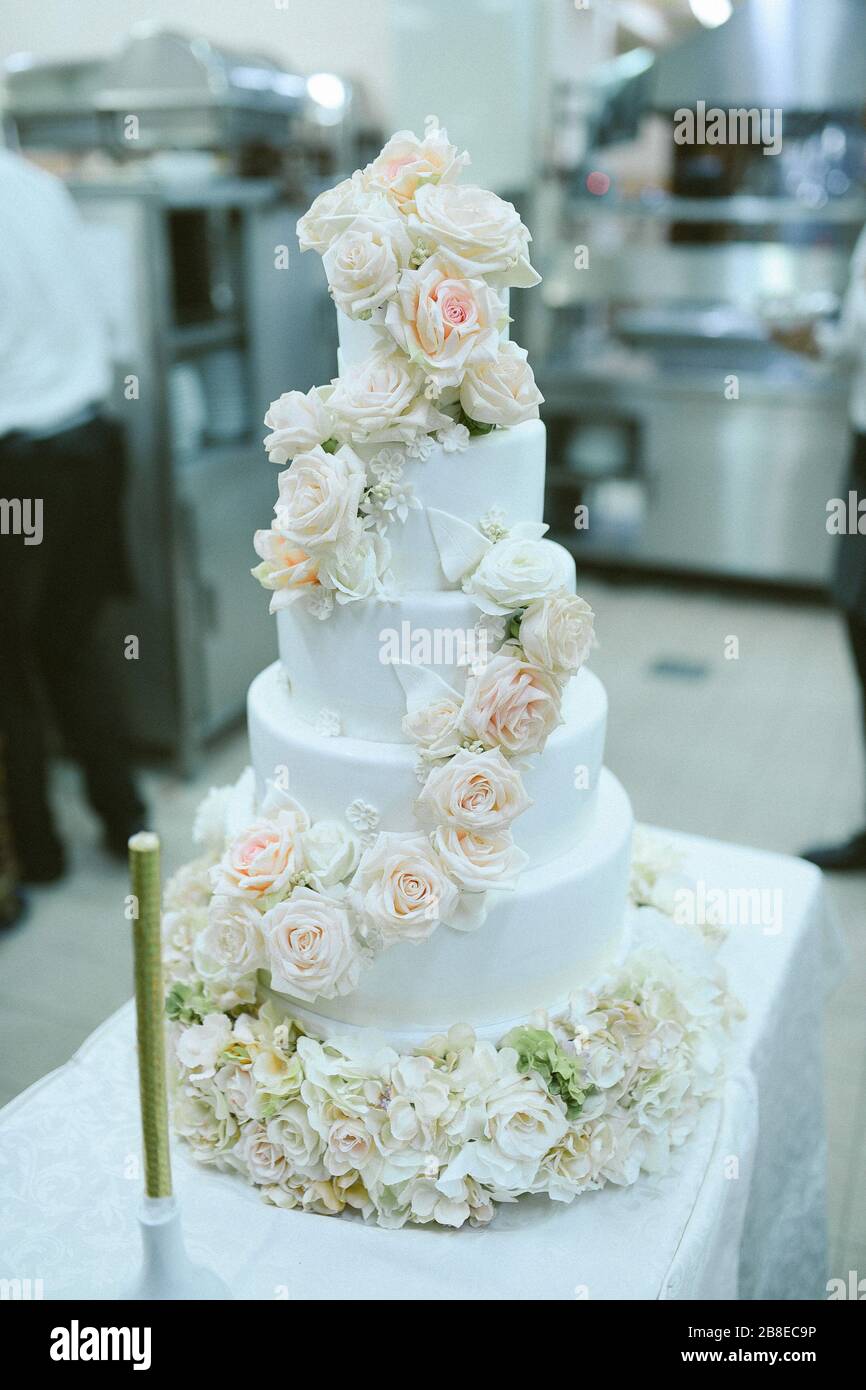 A beautiful big cake for a special day Stock Photo - Alamy