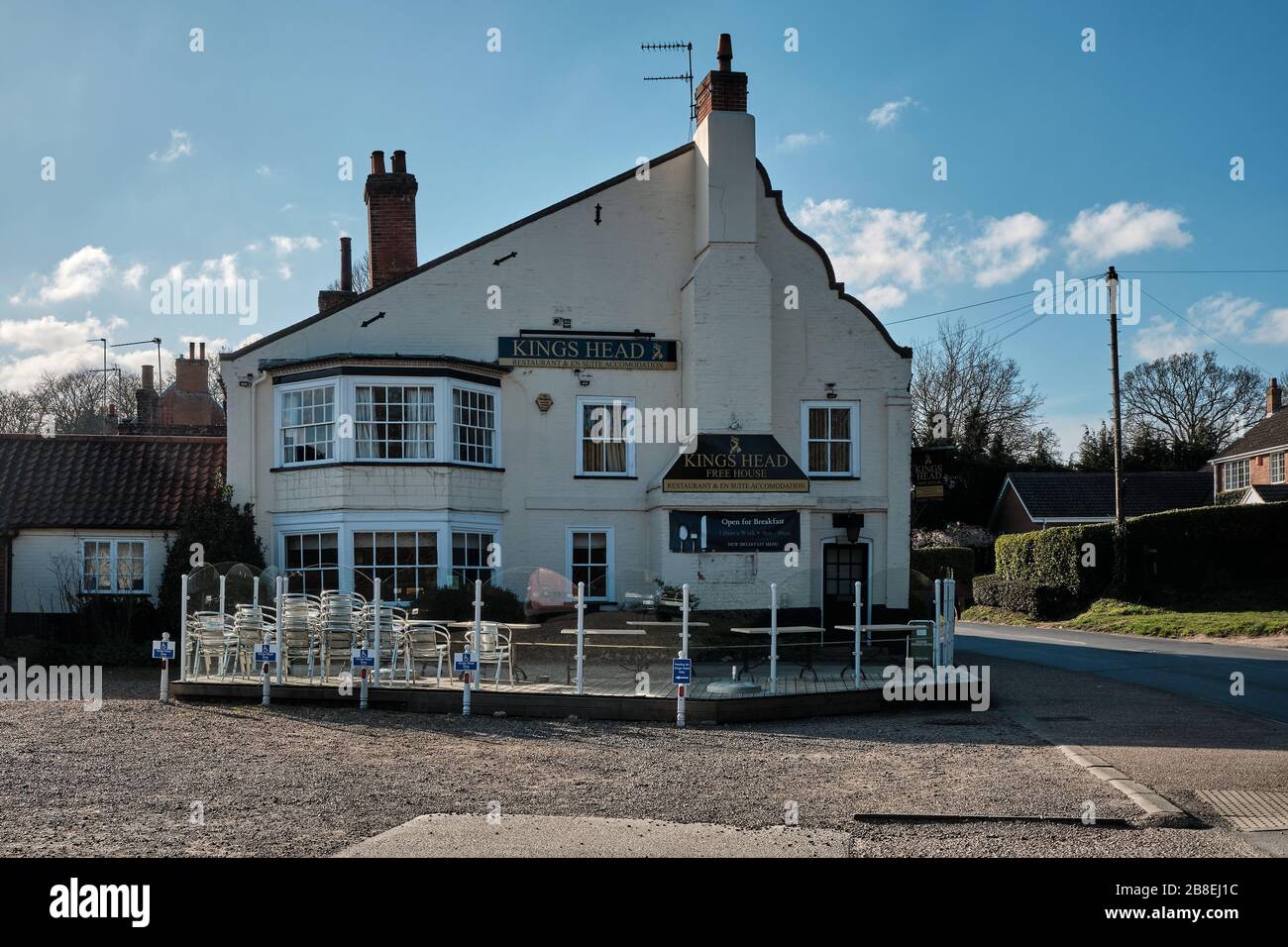 View of Kings Head Public House, Coltishall, Norfolk from the car park. Stock Photo