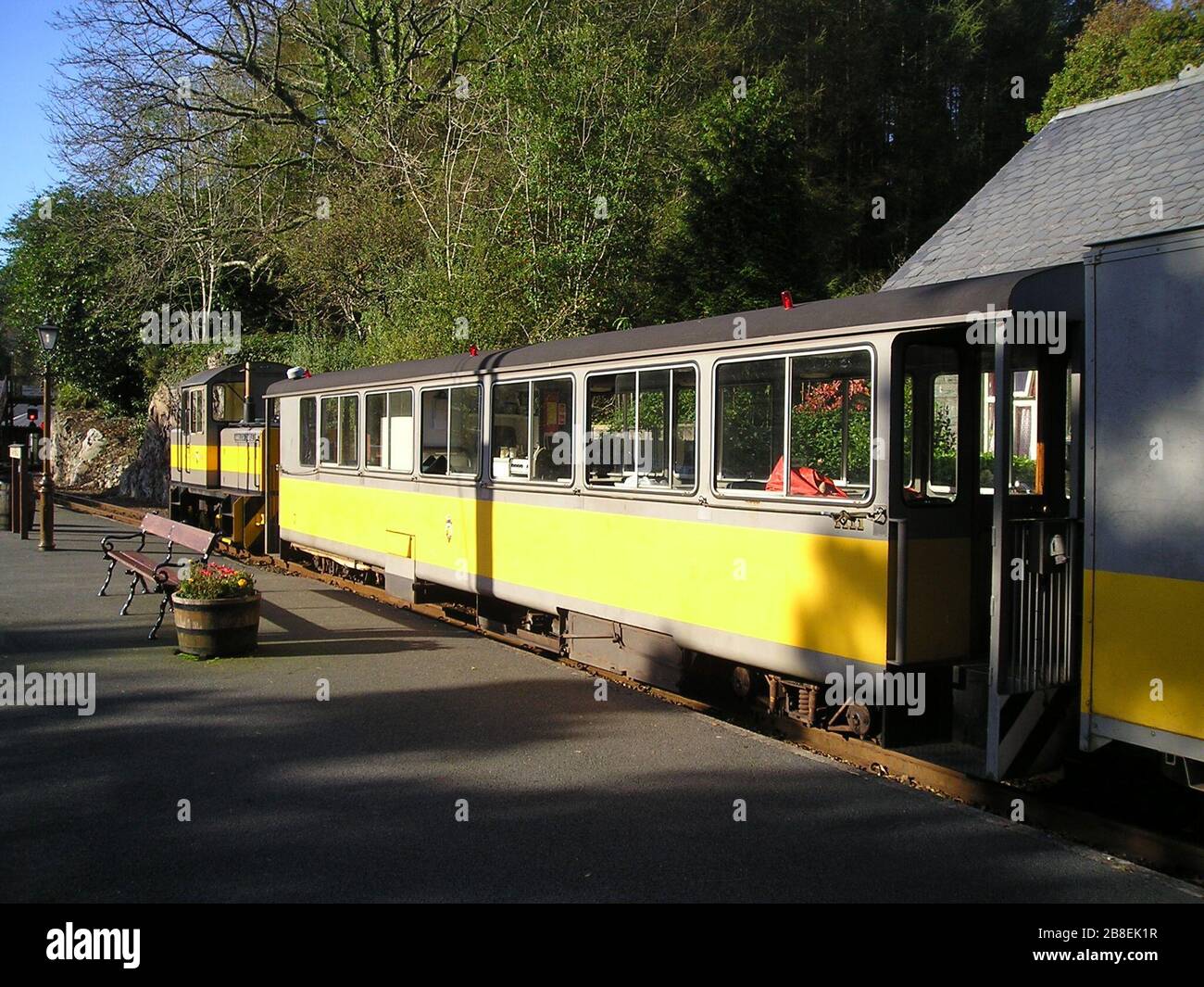 Harlech castle train hires stock photography and images Alamy
