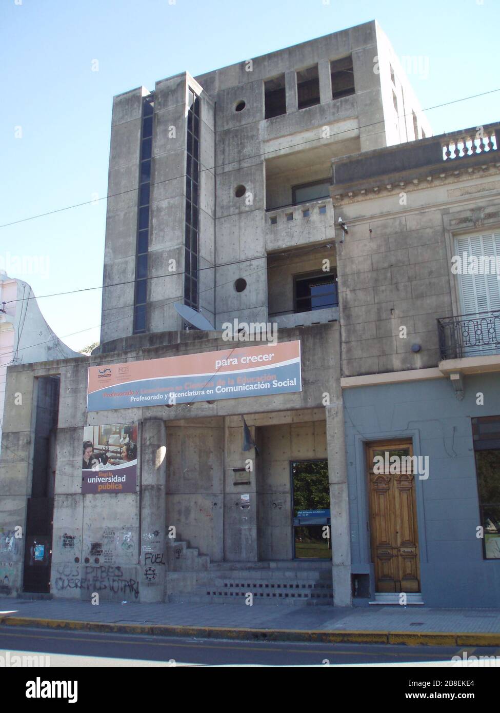'Español: Edificio de la Facultad de Ciencias de la Educación, Universidad Nacional de Entre Ríos (UNER). Paraná, Argentina.; Own work; Elsapucai; ' Stock Photo