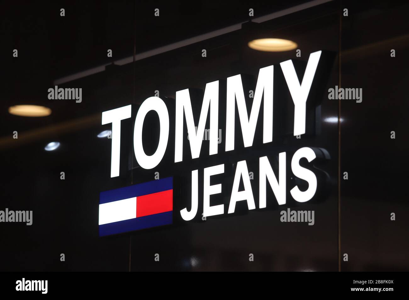 Tommy jeans hi-res stock photography and images - Alamy