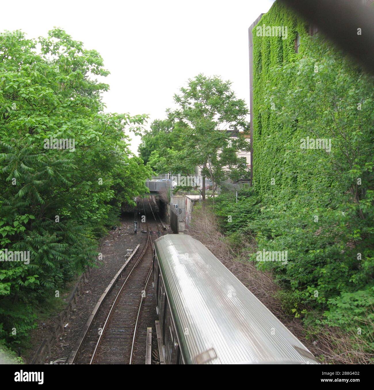 'English: R68 train northbound towards Fulton Street away from camera on a partly cloudy afternoon; 3 June 2008; Own work; Jim.henderson; ' Stock Photo