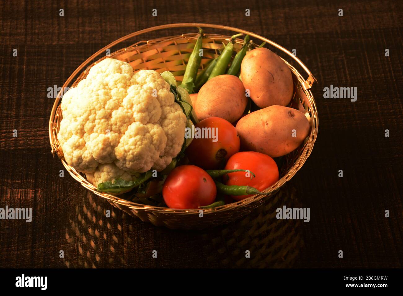 Farm vegetables in the basket. Vegetable fresh garden Stock Photo - Alamy