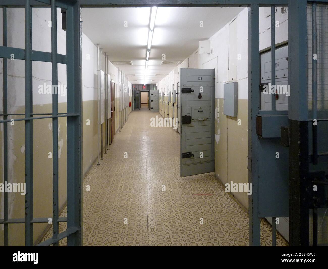 "Deutsch: Gang mit Zellen im alten Trakt der Haftanstalt.; 19 January 2009; Own work; Langinger; " Stock Photo