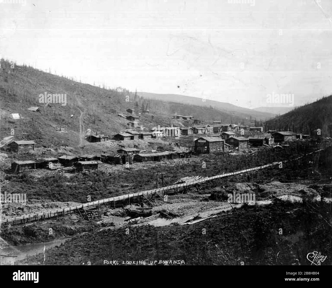 Grand Forks showing the Grand Forks Hotel and mining operations with