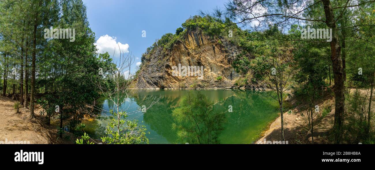 Digging Pond High Resolution Stock Photography and Images - Alamy