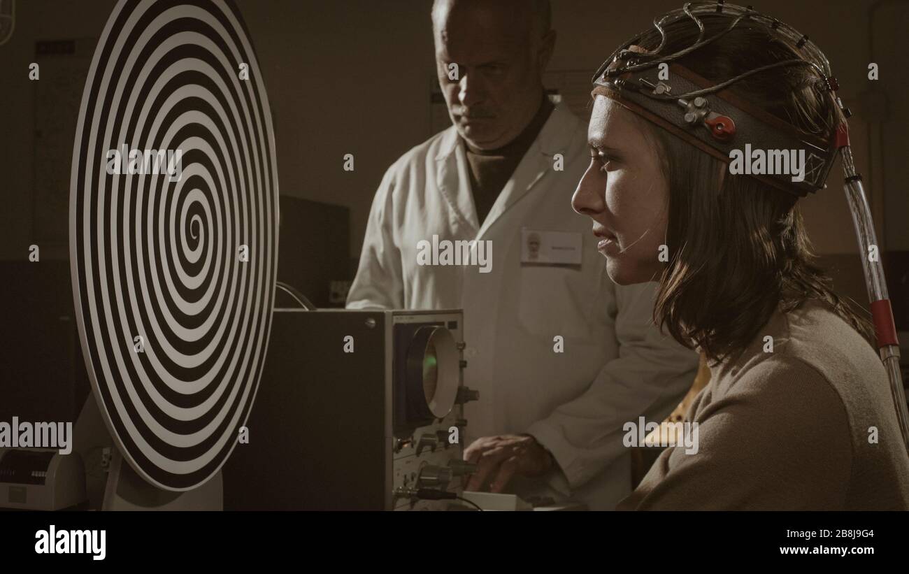 Hypnotize woman hi res stock photography and images Alamy