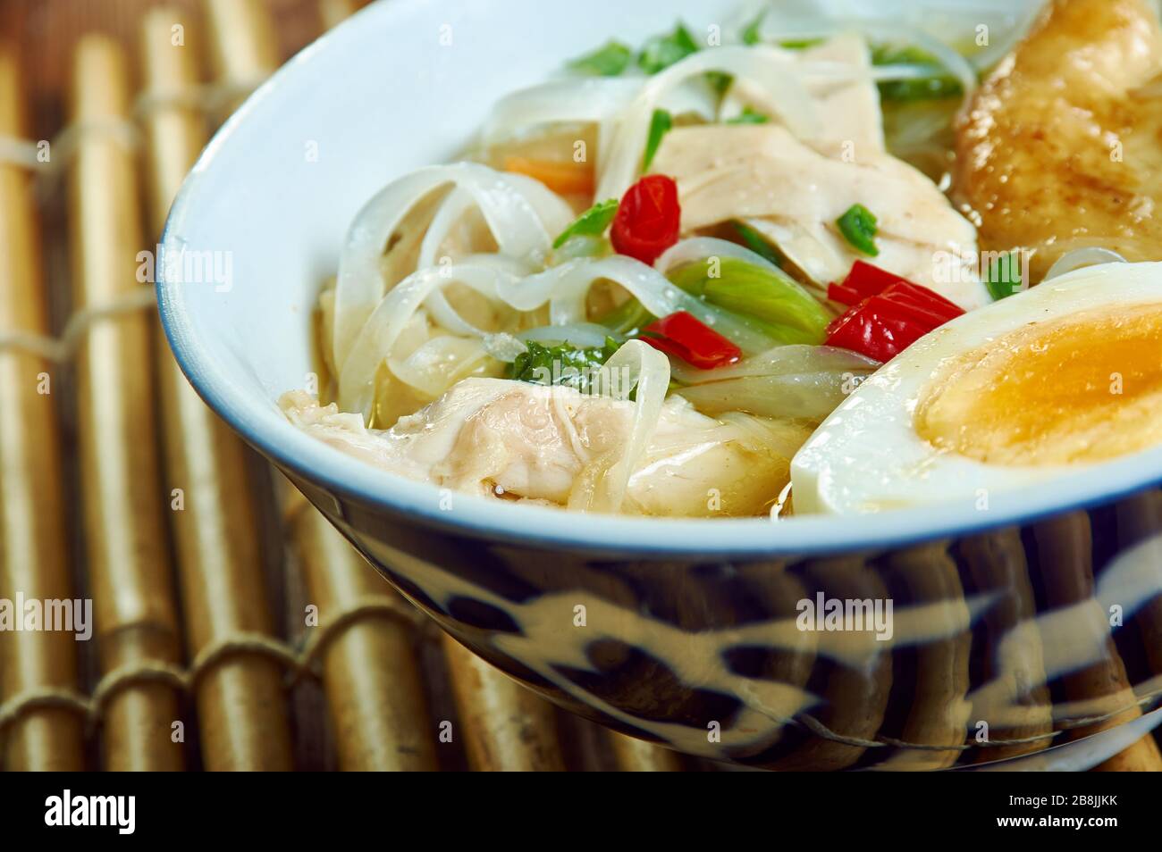 Pidayus Chicken Sotanghon Soup, Filipino-style soup made with bite-sized ...