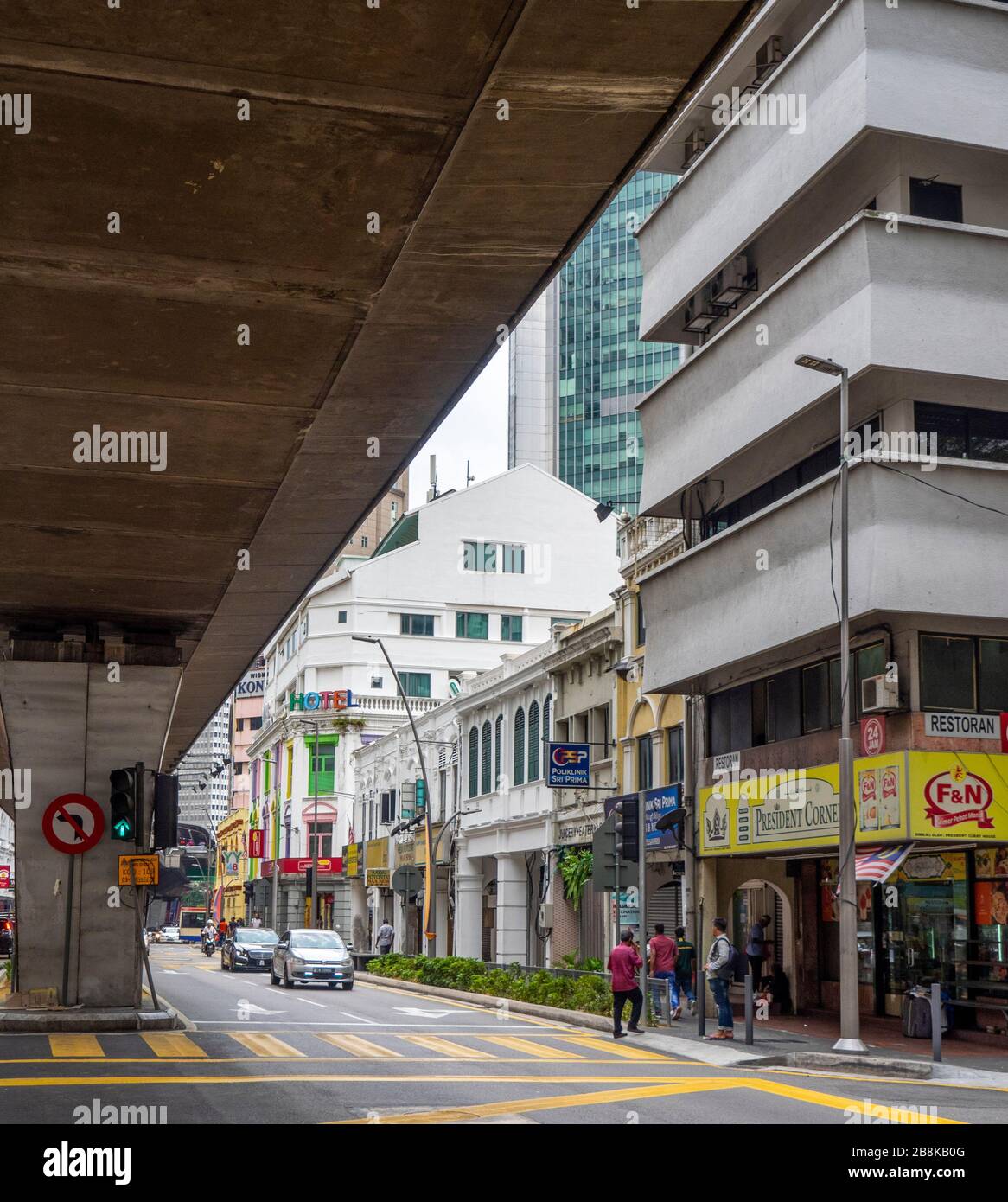 Elevated light rail system Rapid KL running along Jalan Tun Perak Chinatown Kuala Lumpur. Stock Photo